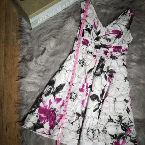 Robbie Bee 6P floral dress - Picture 3 of 8